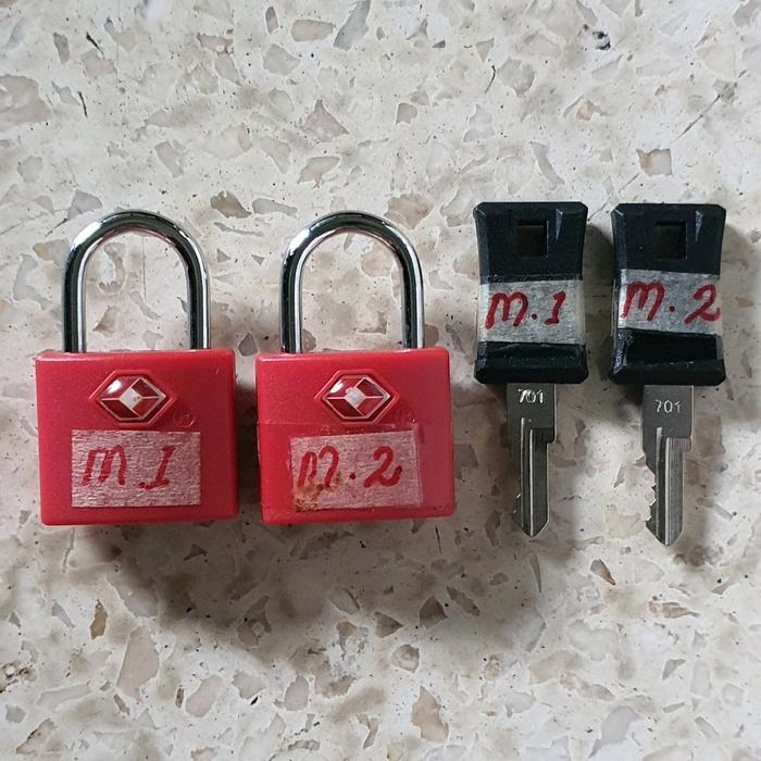 DISKON gembok tsa passport merah sepasang tas koper bekas preloved second travel padlock READY STOCK