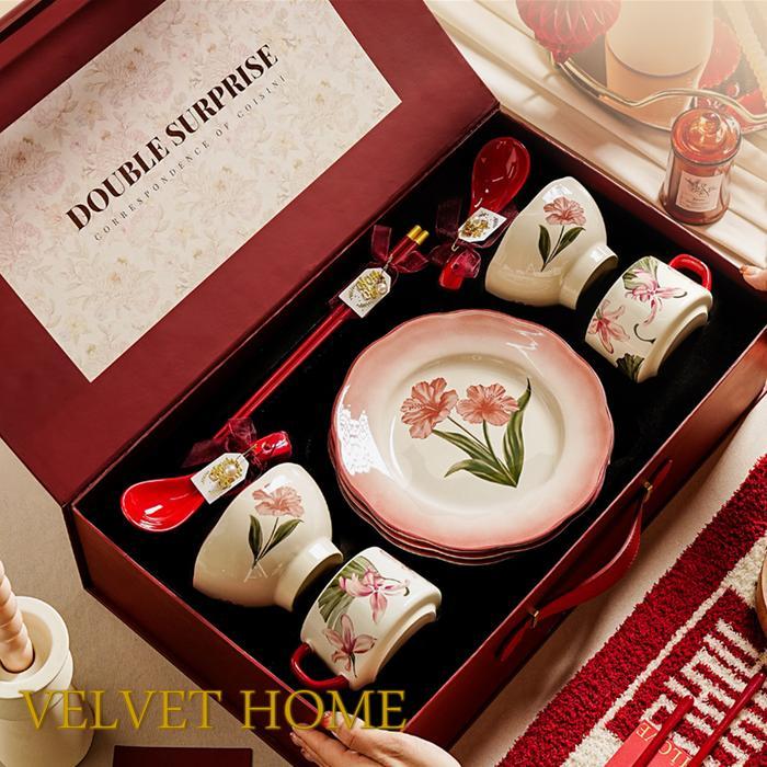 Hampers peralatan makan piring mangkok bowl dining set plate keramik ceramic parcel parsel hadiah