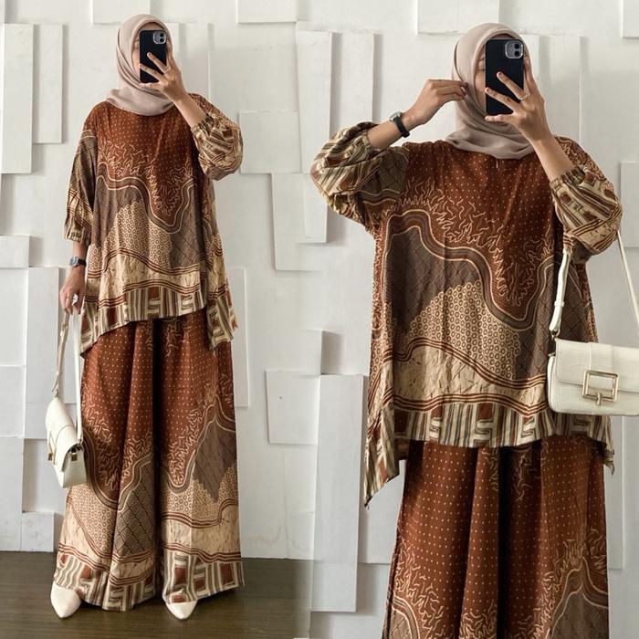 Sarah Setelan Blouse Batik Jumbo Dan Celana Kulot Bahan Katun Rayon Motif Batik Adem Nyaman Busui -