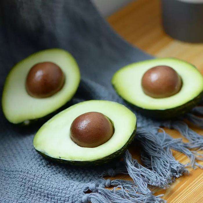 Amino Neutrik - Props Properti Foto Produk Avocado Artificial - Buah Alpukat Palsu