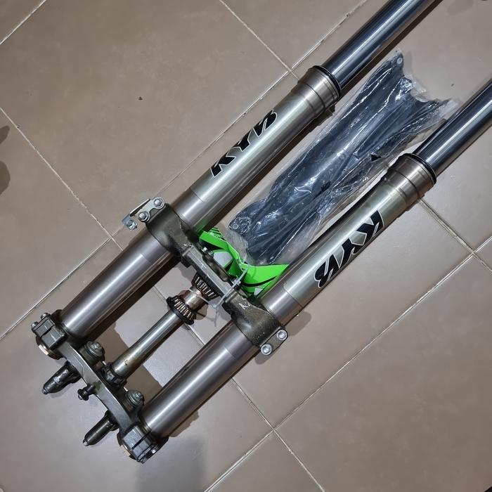 Fork depan Kawasaki KXF 250