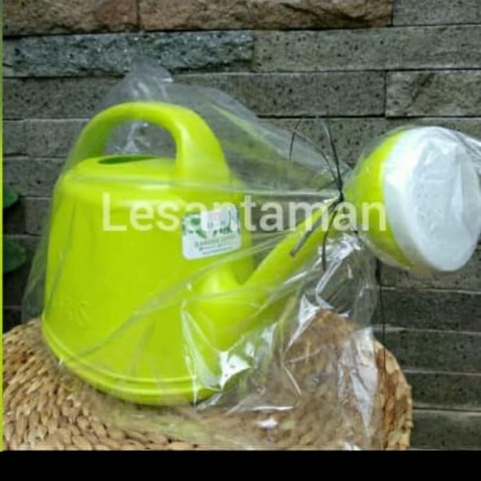 TEKO PLASTIK ALAT SIRAM TANAMAN CLARIS 3,4 LTR