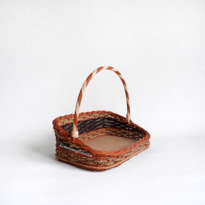 Keranjang Rotan Parcel Motif (kecil)