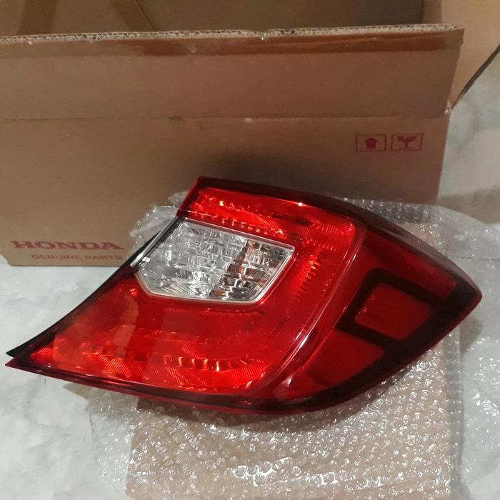 STOPLAMP BRIO / LAMPU BELAKANG BRIO KANAN 2019 2020 2021 ORIGINAL