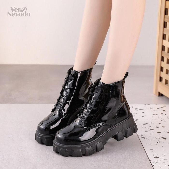 Aerostreet - Sepatu Docmart Boots Tinggi Sintetis Kilat Collection Hitam Shoes Wanita