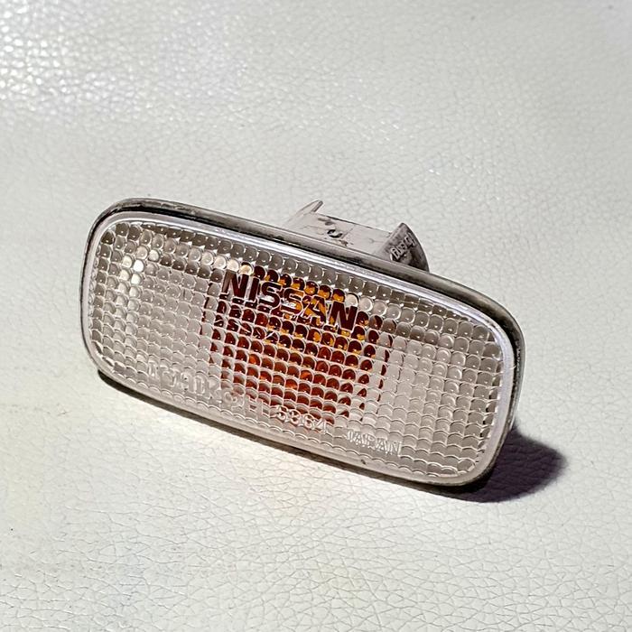 COVER LAMPU SEIN SEN FENDER KANAN NISSAN SERENA C24 ICHIKO 5364 JAPAN