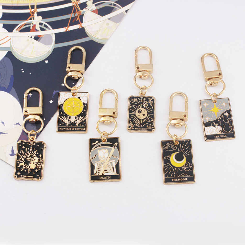 Fashion Creative Tarot Series Keychain For Men The Sun Moon Star Tarot Card Keyring For Women