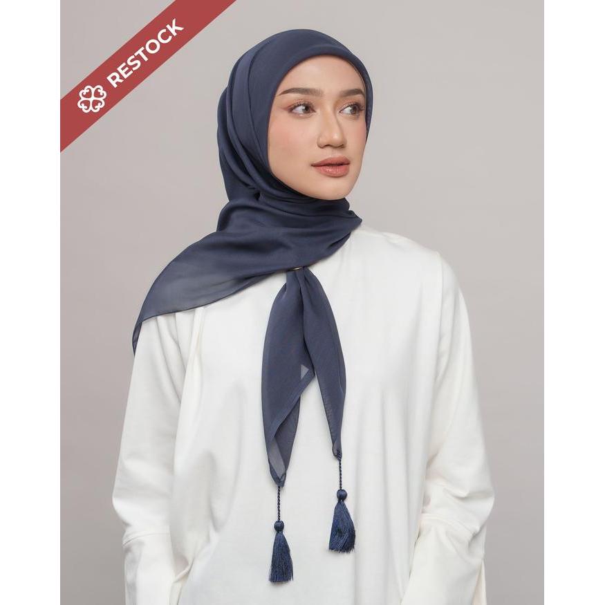 DISKON napocut Hijab - Plain Tassel - Hijab Segiempat Paris Jepang Premium Ronce 115 x 115 cm Blue &