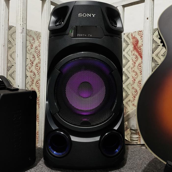 Sony Speaker MHC-V13 Sistem Hi-Fi All-in-one Kualitas Suara Jernih Bass Bulat & Deep Treble Kering C