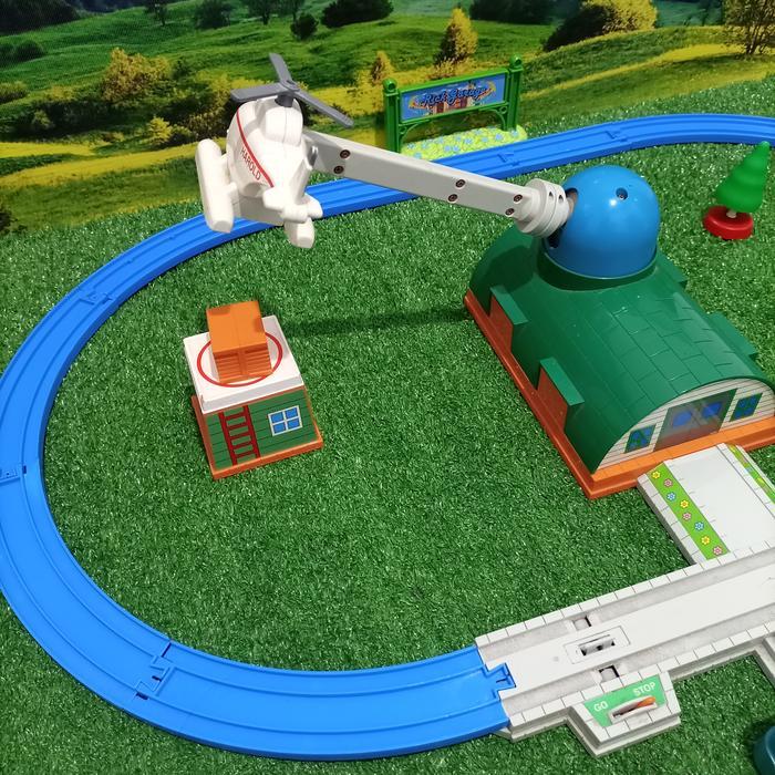 TAKARA TOMY PLARAIL HAROLD'S CARGO DELIVERY SET