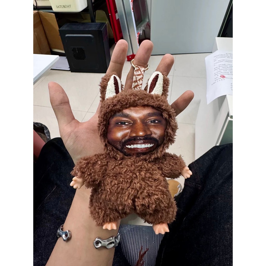 KANYE WEST PERIPHERAL PRODUCTS KANYE'S SAME LAYEYE PENDANT KANYE'S SAME HIP-HOP TRENDY PENDANT