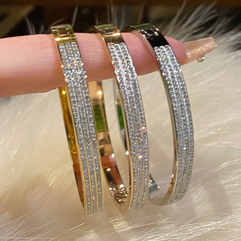 High-end Titanium Steel Non-Fade Golden Bracelet Female Shiny Zircon Bracelet Light Luxury Half Row