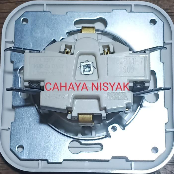 MNTB" PANASONIC STOP KONTAK PANASONIK NON CP COLOKAN DINDING TANPA PENGAMAN ANAK KECIL ATAU NON