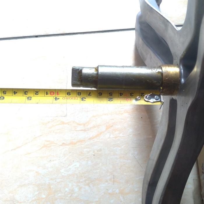 Spider / dudukan segitiga mesin cuci front loading Electrolux sabit sedang