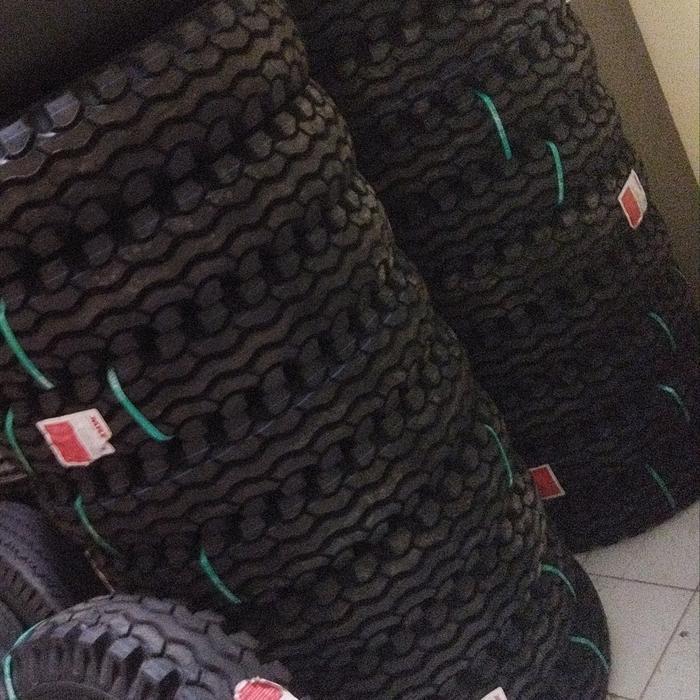 Ban Truck / Truk MRF 750-16 ( M77 )