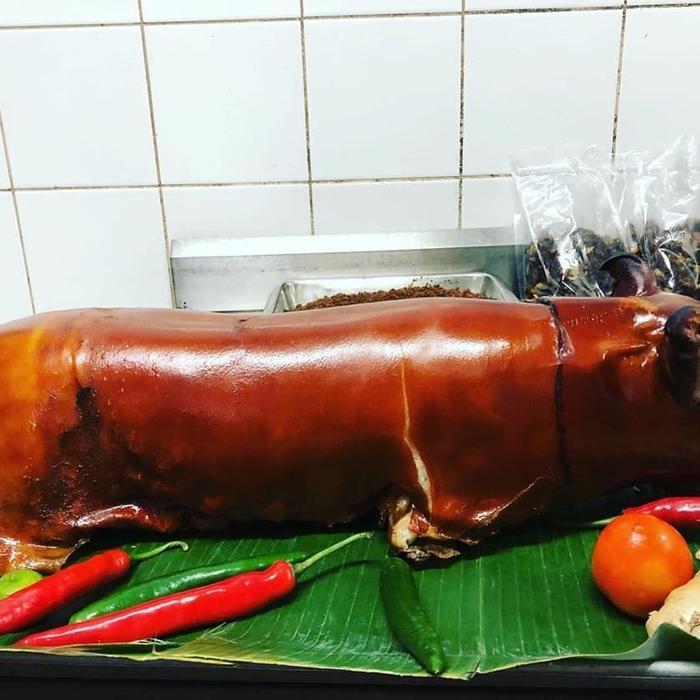 Babi guling utuh per kg