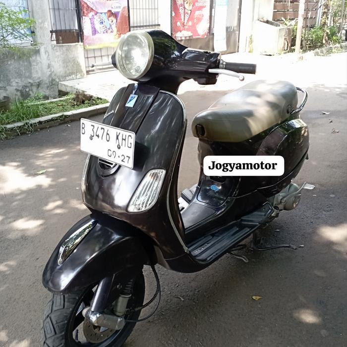 Piaggio Vespa LX 125 iget th 2012 motor bekas berkualitas jogyamotor