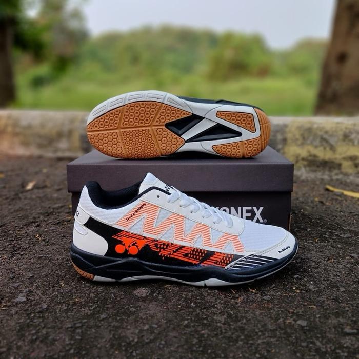 Sepatu Badminton Yonex/ Sepatu Butangkis Yonex karet Terlaris