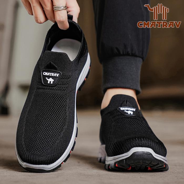 Aerostreet - Sepatu Olahraga Pria Hitam. Sepatu Kasual Dengan Sol Karet Dua Warna Yang Tahan Aus.