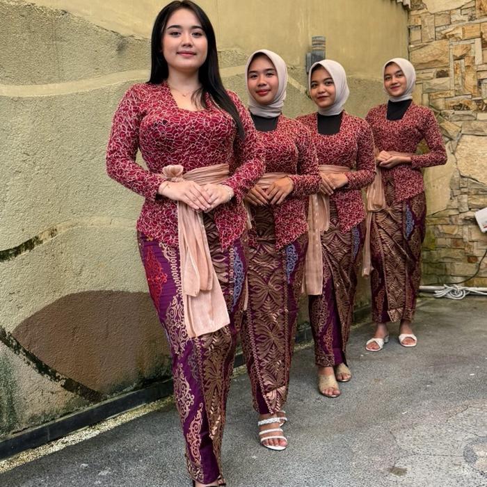 Kebaya Brokat Stretch Alexa Atasan Wanita Wisuda Brokat Stretch Dewasa Cantik