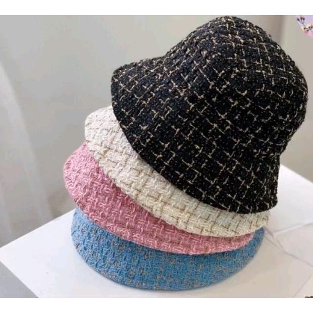 Topi wanita Topi fashion Gaya jepang dan Korea baru topi wanita topi import Hitam Putih