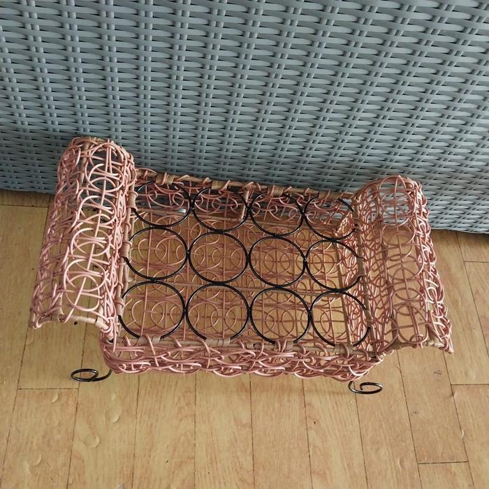 Keranjang Air Mineral Isi 12 Model Kotak Besi Rotan Tbk