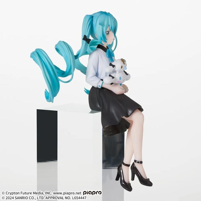 CHOKONOSE HATSUNE MIKU X CINNAMOROLL SEGA FIGURE