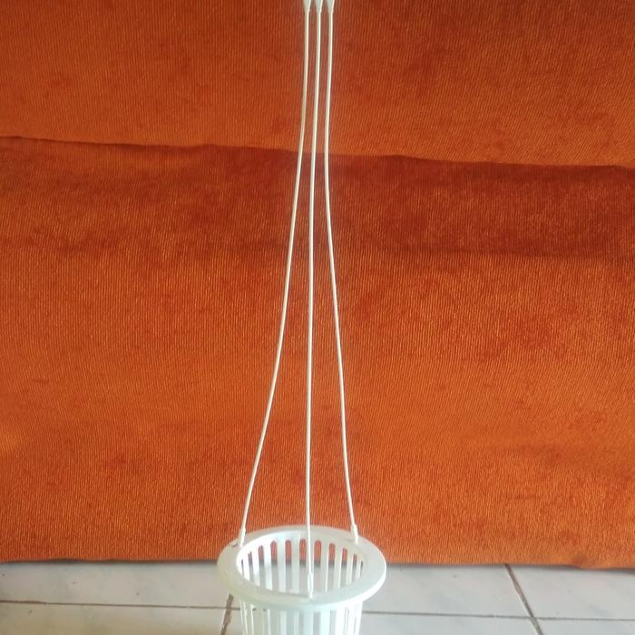 Pot gantung anggrek plastik warna putih murah awet