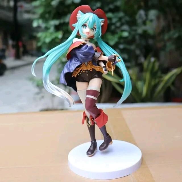 action figure Hatsune Miku Wonderland