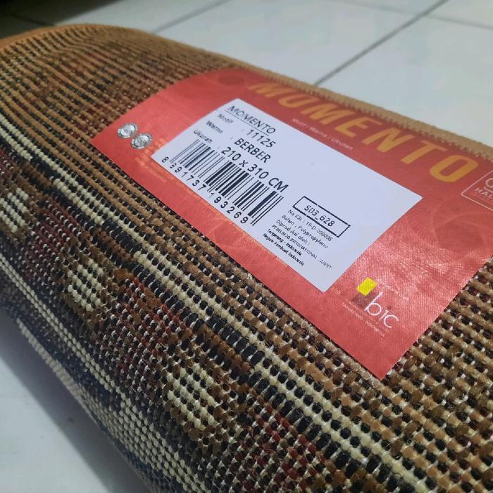 Karpet Permadani Momento Moderno Jumbo 210x310 cm Coklat Cream Gold