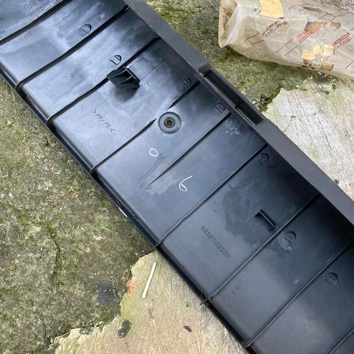 Plate Rear Floor Finish Sill Sil Sillplate Silplate Lantai Belakang Bagasi Corolla Altis Axio Lama