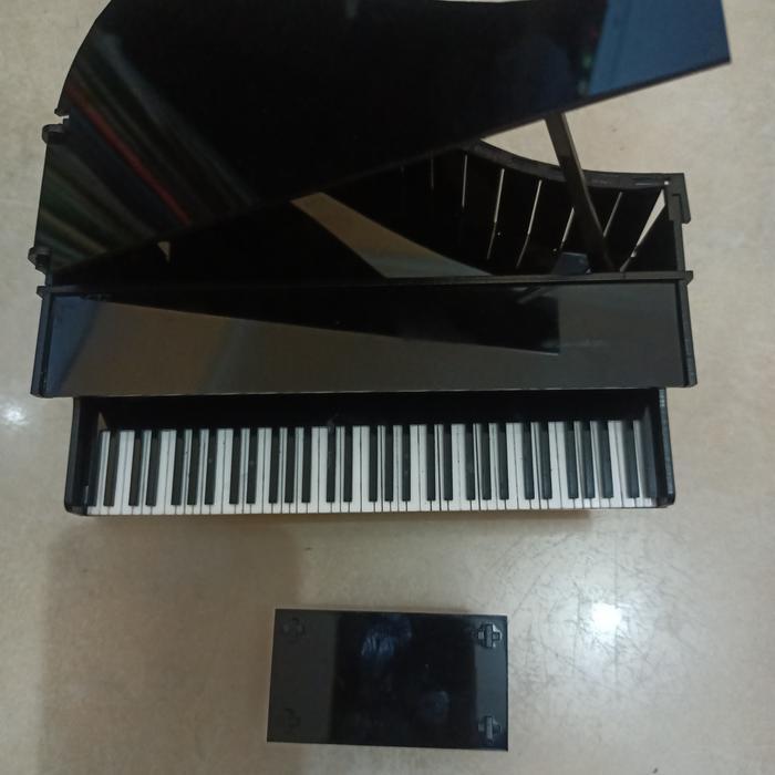 Miniatur Piano Klasik