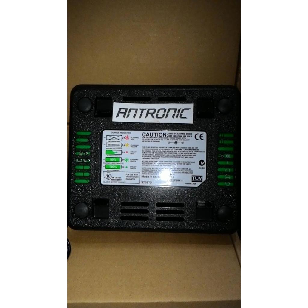 CHARGER UNTUK HT MOTOROLA GP88-GP300 (REP)