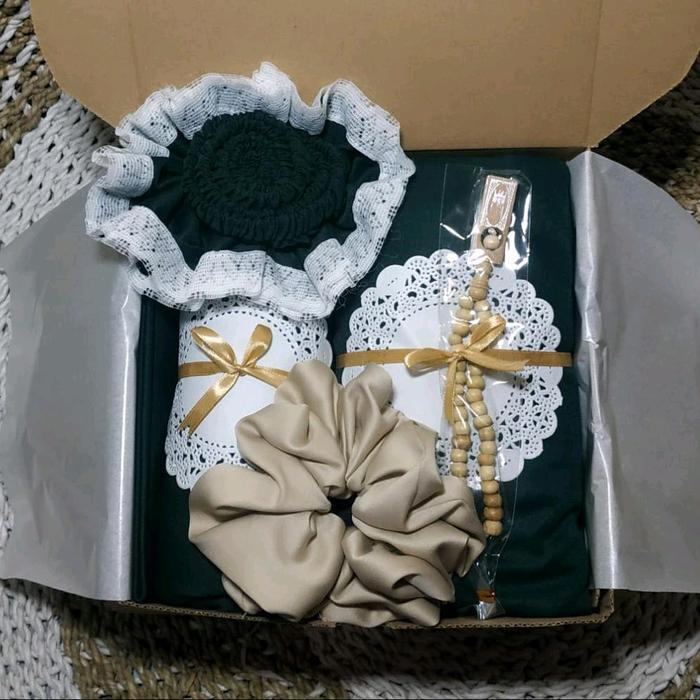 Hampers / Bingkisan / Kado Mukena /Kado Guru Tasbih Muslim