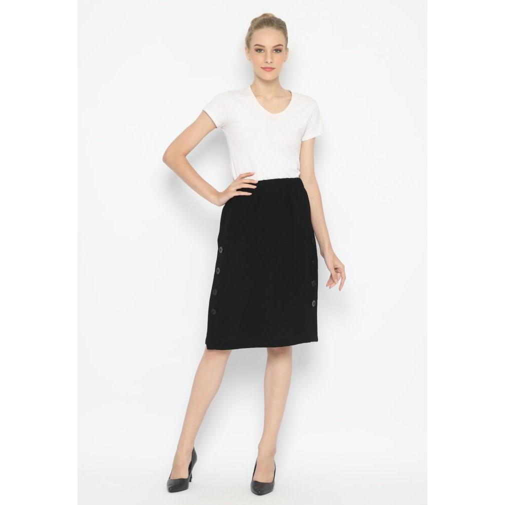 Lyne Halim Rok Pendek Karet Kancing 7974