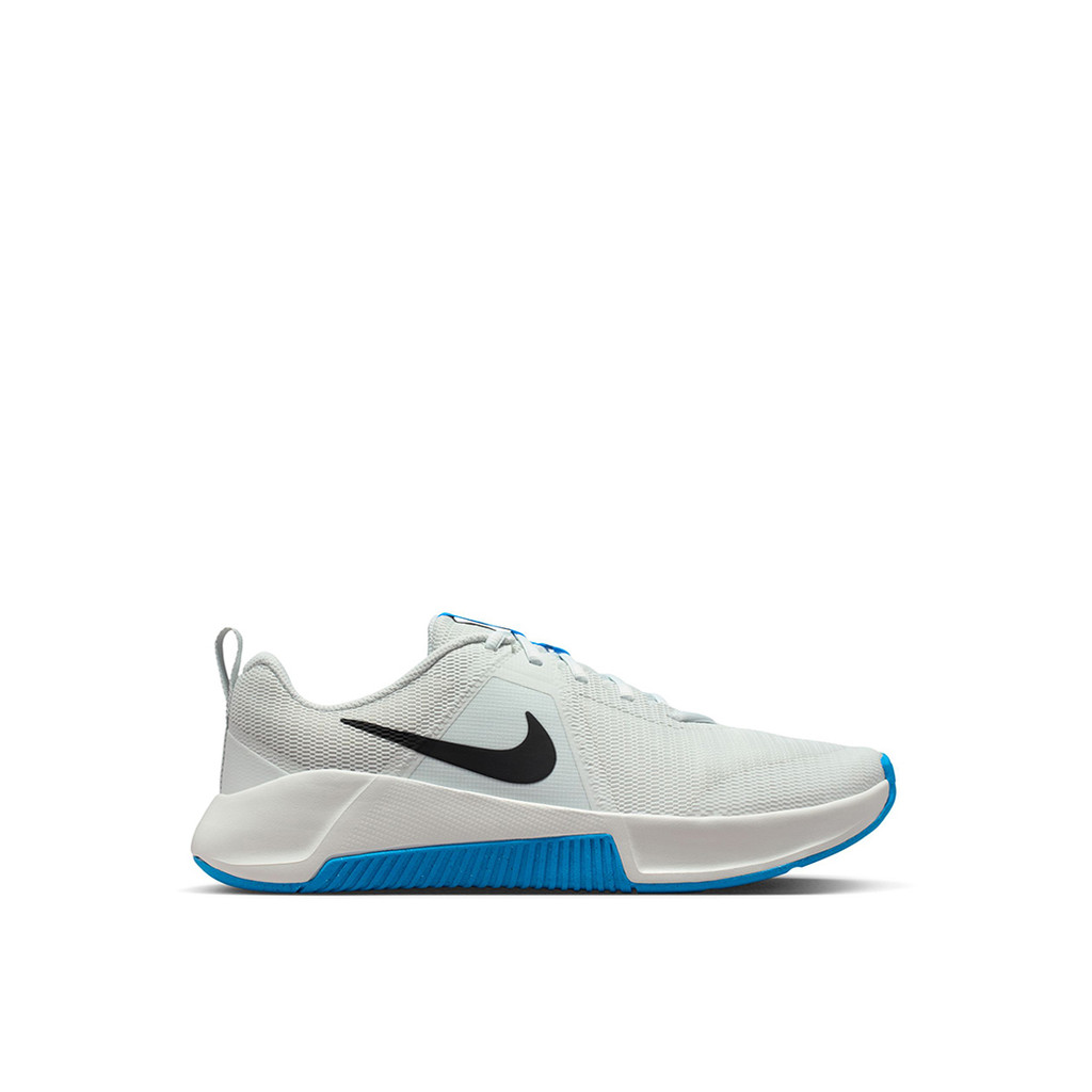 Nike MC Trainer 3 Workout Shoes Pria