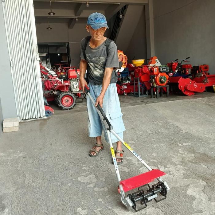 Alat Penyiang Gulma SAAM NEW TECHNOLOGI WEEDER