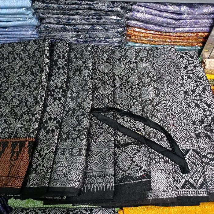 Rok lilit songket warna hitam silver/Songket lilit warna hitam silver/ Songket lilit Hitam silver