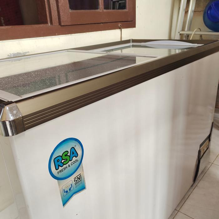 Freezer Merk RSA 320 Liter / Second / Dingin