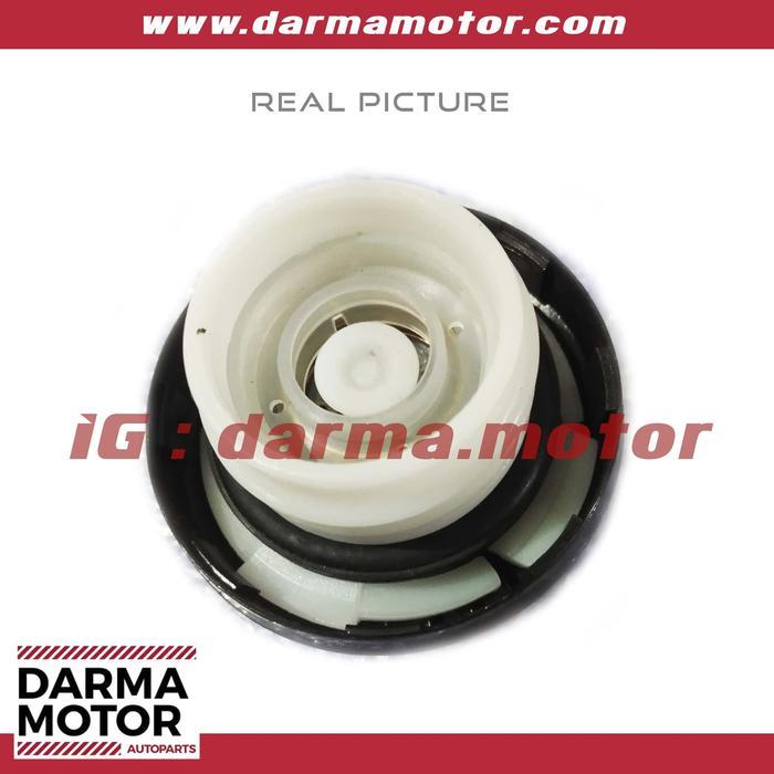 TUTUP TANGKI SOLAR HILUX