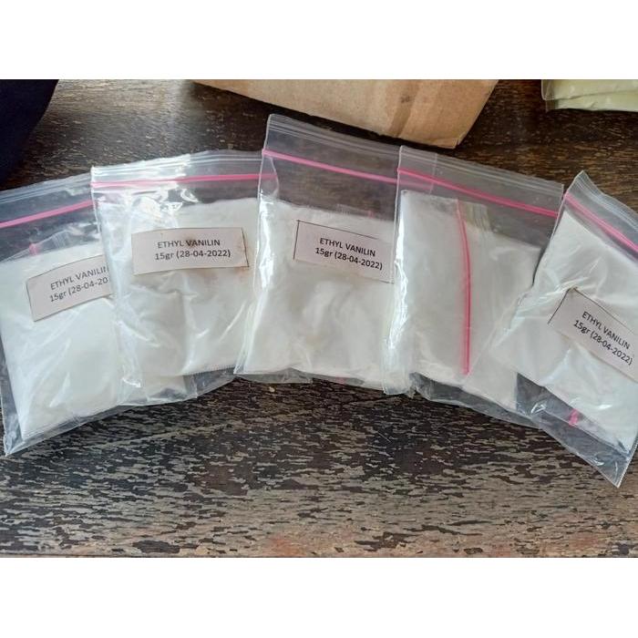 ETHYL VANILLIN POLARBEAR / VANILI / VANILIN POWDER 15 GR .