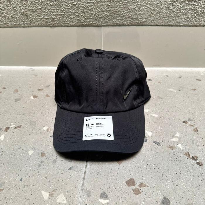 Topi Nike Metal Plat Logo Original Black Caps