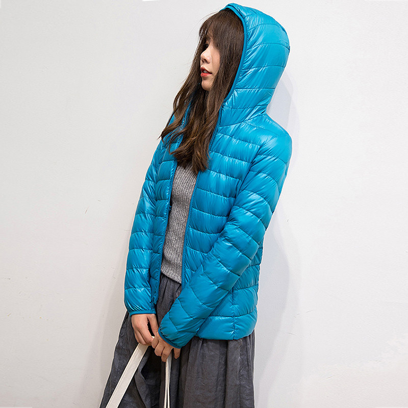 2025 New 90% White Duck Down Jacket Women Autumn Winter Warm Coat Lady Ultralight Duck Down Jacket