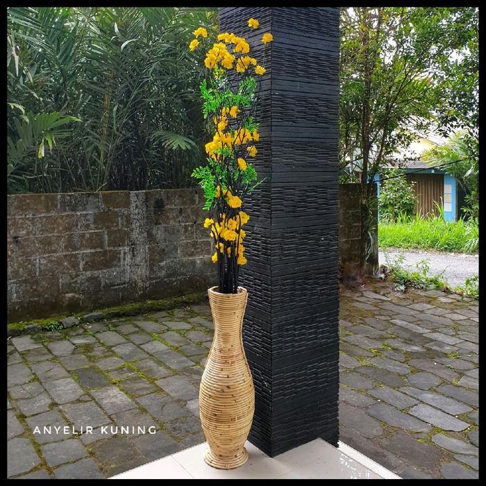Bambu Ulir Anyelir Kuning 150cm (Tidak Termasuk Vas/Pot)