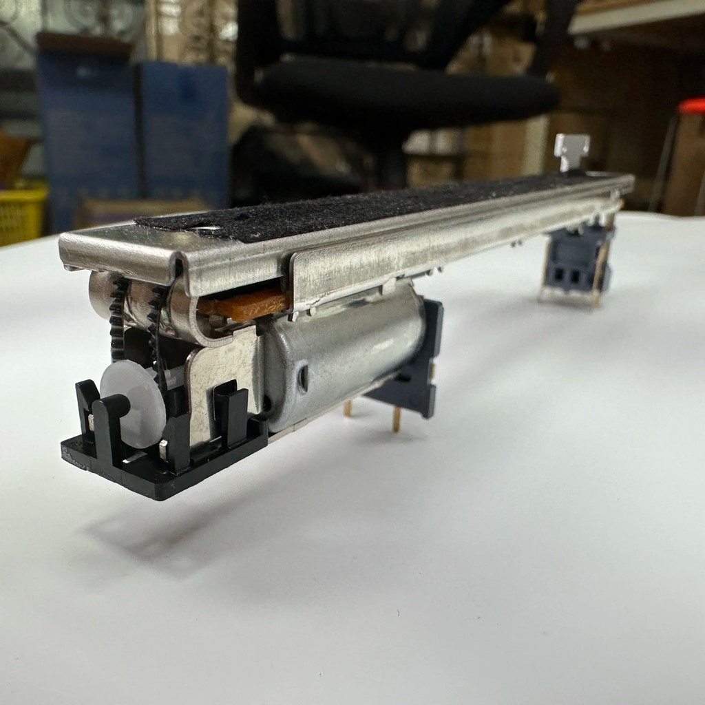 1PCS NEW ORIGINAL JAPAN ALPS ELECTRIC FADER RSA0N11M9A0J YAMAHA LS9 M7CL DM1000 DM200 MIXER