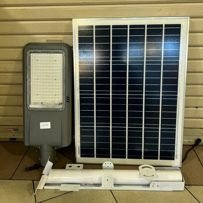 [] Lampu jalan pju solar cell 1000 watt 1000w lampu jalan solar 1000 2in1