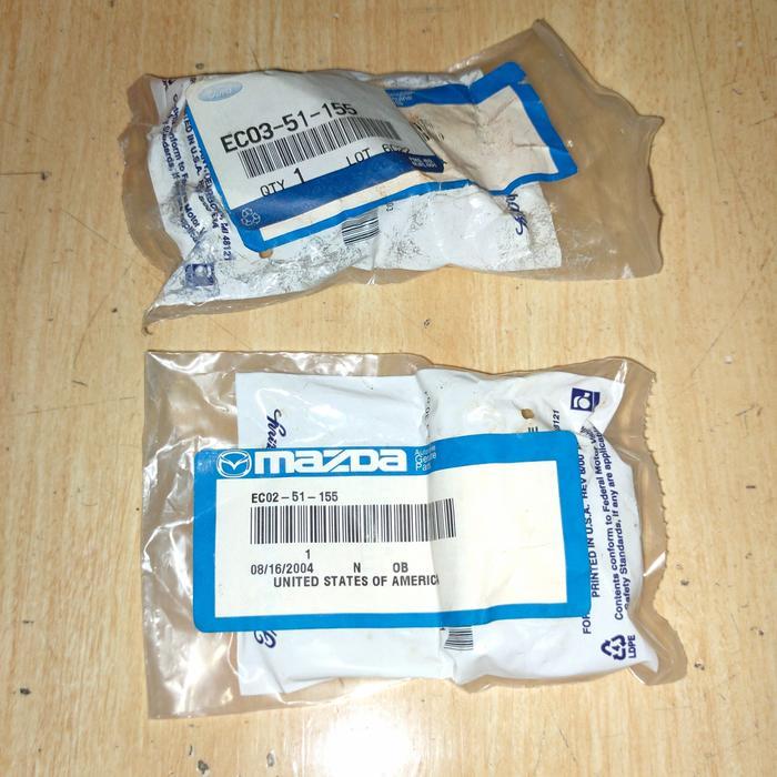 Ford Genuine Parts Socket Lampu Stop Ford Escape / Tribute