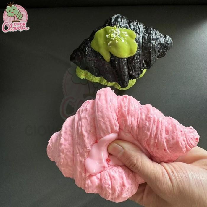 REALISTIC SQUISHY CROISSANT SUPER SOFT AND SLOW anti stress fidget cfc