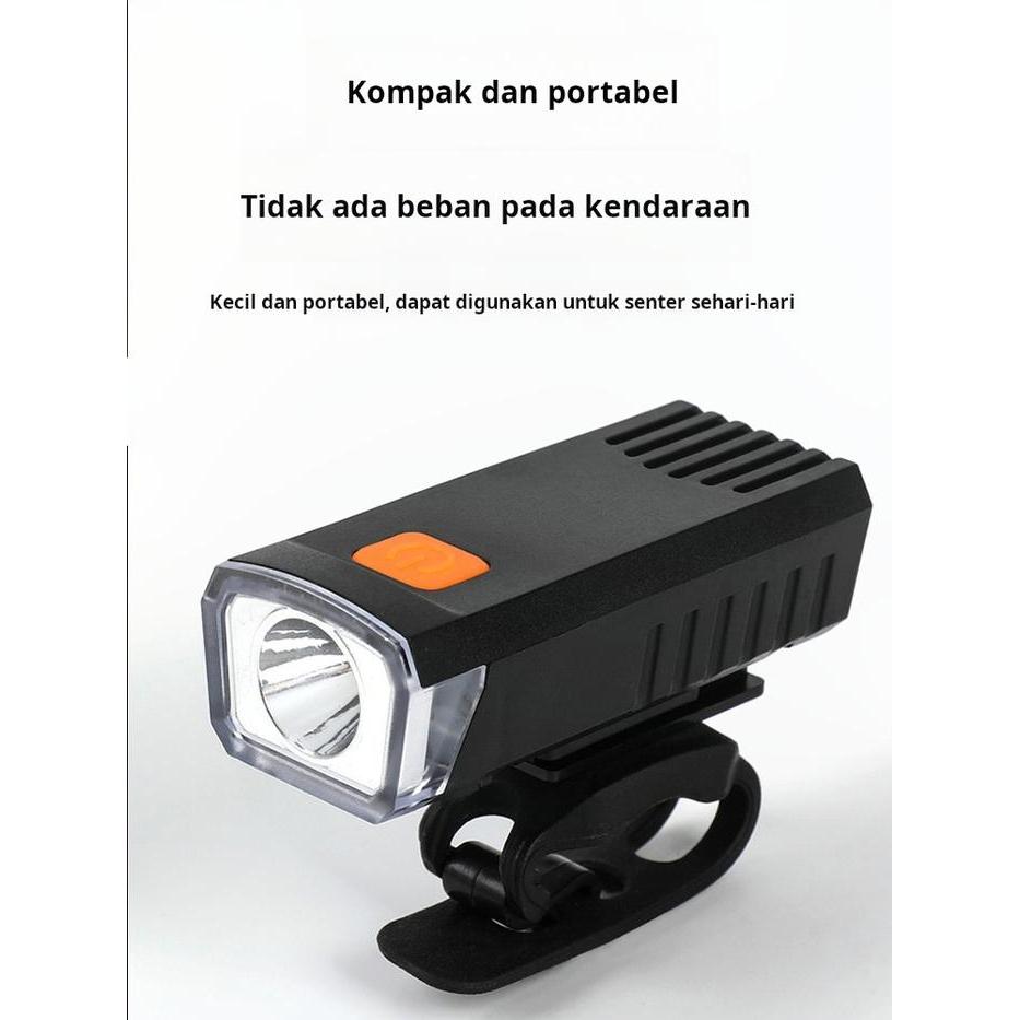 Pengendara Motor Malam Hari Dengan Lampu Ultra Terang Rides Kendaraan Trail Sepeda Motor Trail