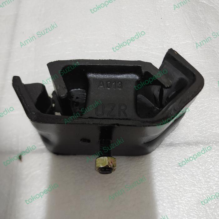 Maunting Mesin Forsa Belakang